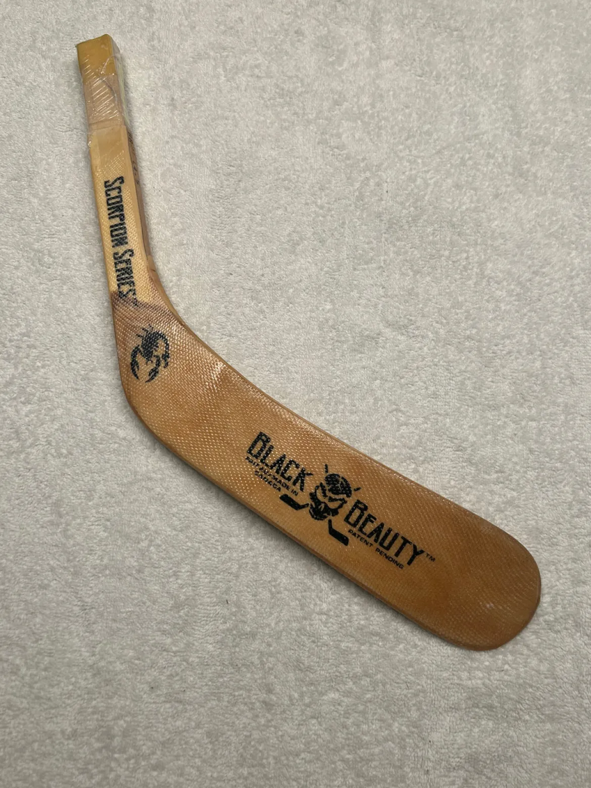 BLACK BEAUTY SCORPION SERIES SENIOR RH HOCKEY STICK BLADE BB21 L4.5