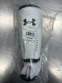 NEW Under Armour CHALLENGE Soccer Shin Guards Youth White MD