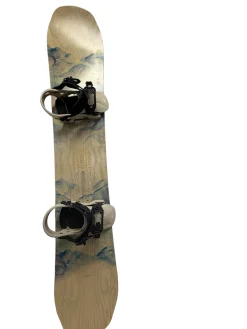 Used 2024 Arbor Swoon CAMBER 151 cm Snowboard w/ SM Arbor Acacia Bindings - Excellent