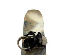 Used 2024 Arbor Swoon CAMBER 151 cm Snowboard w/ SM Arbor Acacia Bindings - Excellent
