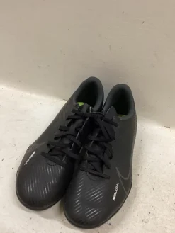 Used Adidas PREDATOR Soccer Indoor Shoes Black Senior 5.5