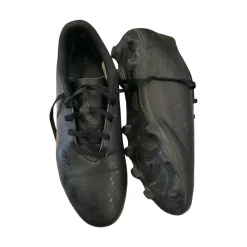 Used Adidas Soccer Cleats Black Youth 08.0