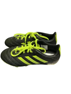 Used Adidas Soccer Cleats Black Junior 03.5