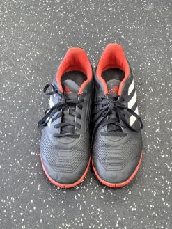 Used Adidas Soccer Indoor Shoes Black Junior 05