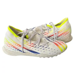 Used Adidas Soccer Turf Shoes White Junior 05.5
