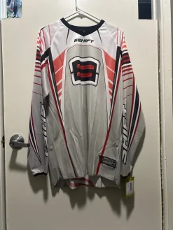 Used Adult Top None MD