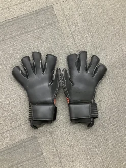 Used ALOHA GOALIE GLOVES Soccer Goalie Gloves Black 10