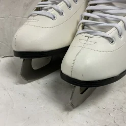 Used American Athletic 522 Women’s Figure Skates White Senior 8