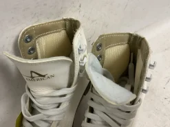 Used American Athletic Girls Figure Skates White Junior 01