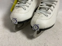 Used American Athletic Girls Figure Skates White Junior 01