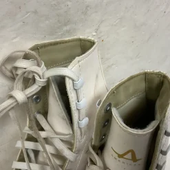Used American Athletic Girls Figure Skates White Junior 03