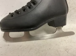 Used AMERICAN Boys Figure Skates Black Junior 01