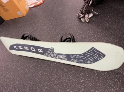 Used Arbor ELEMENT Mens Board/Bindings Black 158 cm