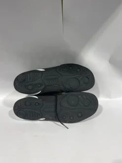 Used Asics Senior 13 Boxing Shoes