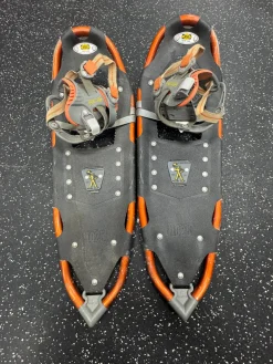 Used Atlas Snowshoes Mens Orange 25"