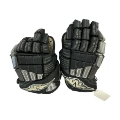 Used Axiom T.9 Senior Gloves Black 15"