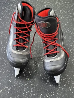 Used Bauer EXPEDITION Boys Figure Skate Black Junior 03