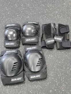 Used Bauer KNEE ELBOW HAND Senior Elbow Pads Black M/L