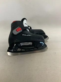 Used Bauer LIL CHAMP 8/9 Boys Softboot Skate Black Youth 06.0