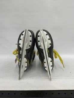 Used Bauer M4 Intermediate Hockey Skate Intermediate 3.5