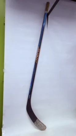 Used Bauer NEXUS SYNC Junior One Piece Right 30 Flex