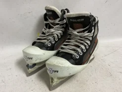 Used Bauer PERFORMANCE Junior Goalie Skate Junior 04
