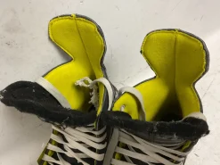 Used Bauer RS Roller Hockey Skates Black Junior 02