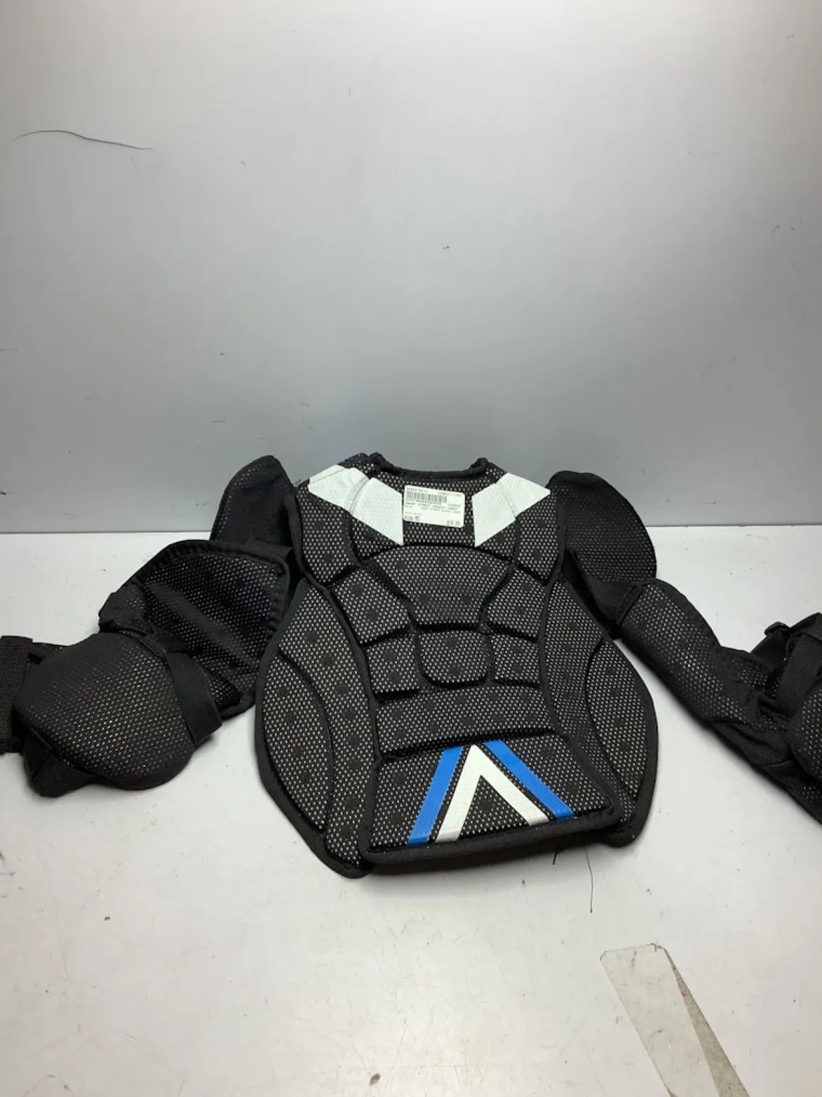 Used Bauer STREET HOCKEY CHEST Street Body Armor Black MD