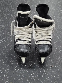 Used Bauer SUPREME Junior Hockey Skate Junior 04