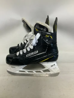 Used Bauer SUPREME M1 Junior Hockey Skate Junior 04.5