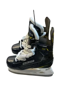Used Bauer SUPREME M1 Junior Hockey Skate Junior 02