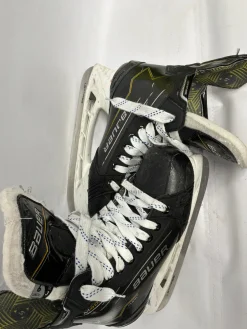 Used Bauer SUPREME M40 Senior Hockey Skate Senior 6