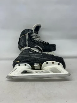 Used Bauer SUPREME S27 Junior Goalie Skate Junior 02.5