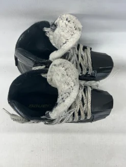 Used Bauer SUPREME S27 Junior Goalie Skate Junior 02.5