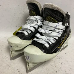 Used Bauer SUPREME TOTAL ONE NXG Junior Goalie Skate Junior 04.5