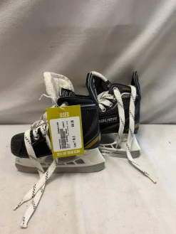 Used Bauer SURPEME ONE20 Youth Hockey Skate Youth 08.0