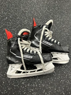 Used Bauer VAPOR SELECT X Intermediate Hockey Skate Intermediate 5.5