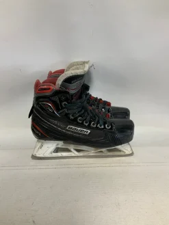 Used Bauer VAPOR X 900 Senior Goalie Skate Senior 6.5