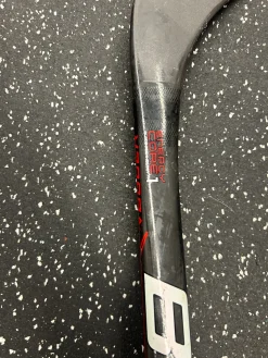 Used Bauer VAPOR X3 Inter One Pce Right Grip 77 Flex