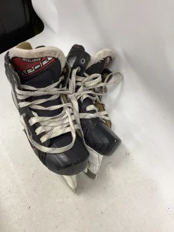 Used Bauer VAPOR X2.9 Intermediate Goalie Skate Intermediate 4.5
