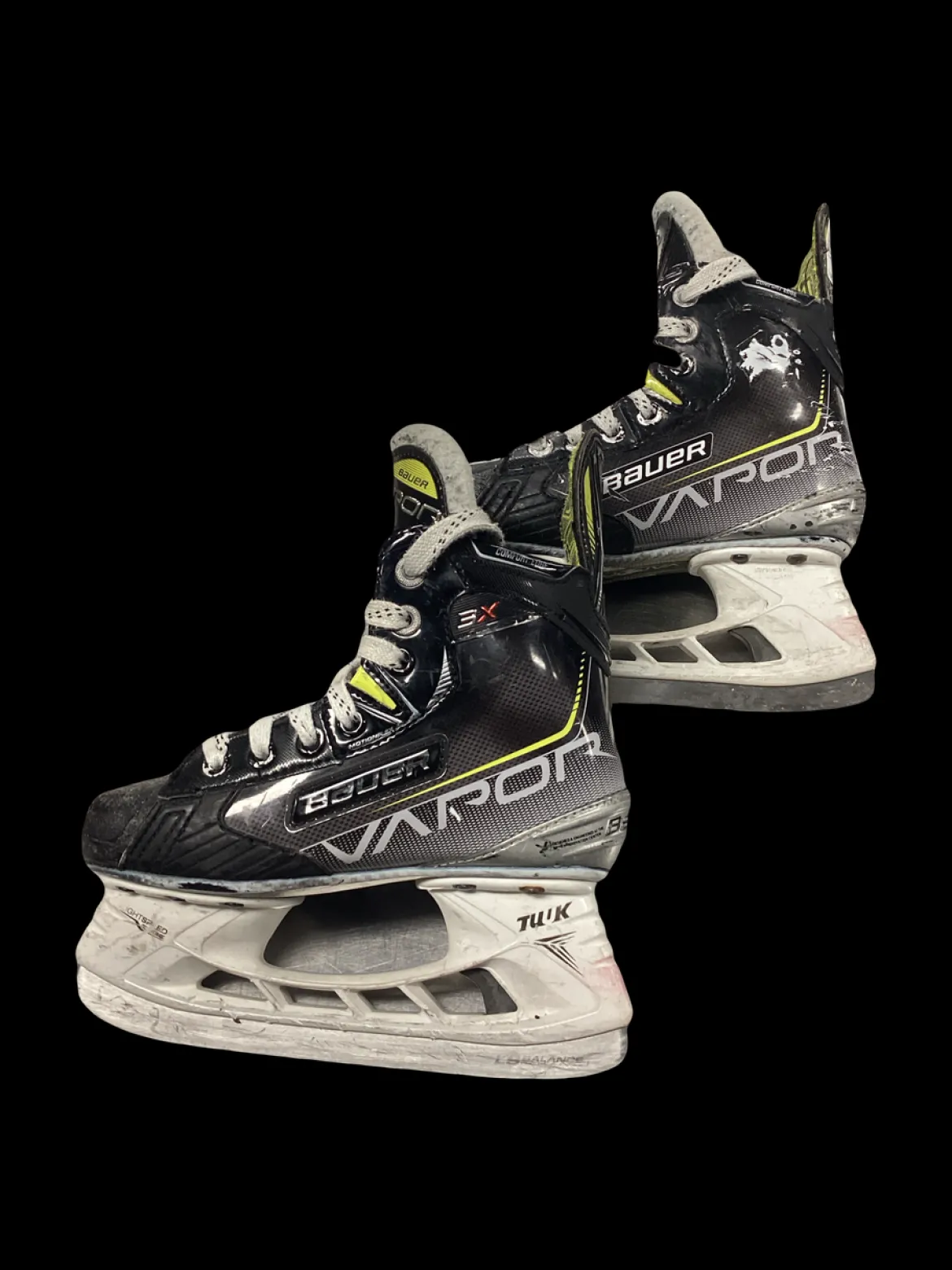 Used Bauer VAPOR 3X Junior Hockey Skate Junior 01.5