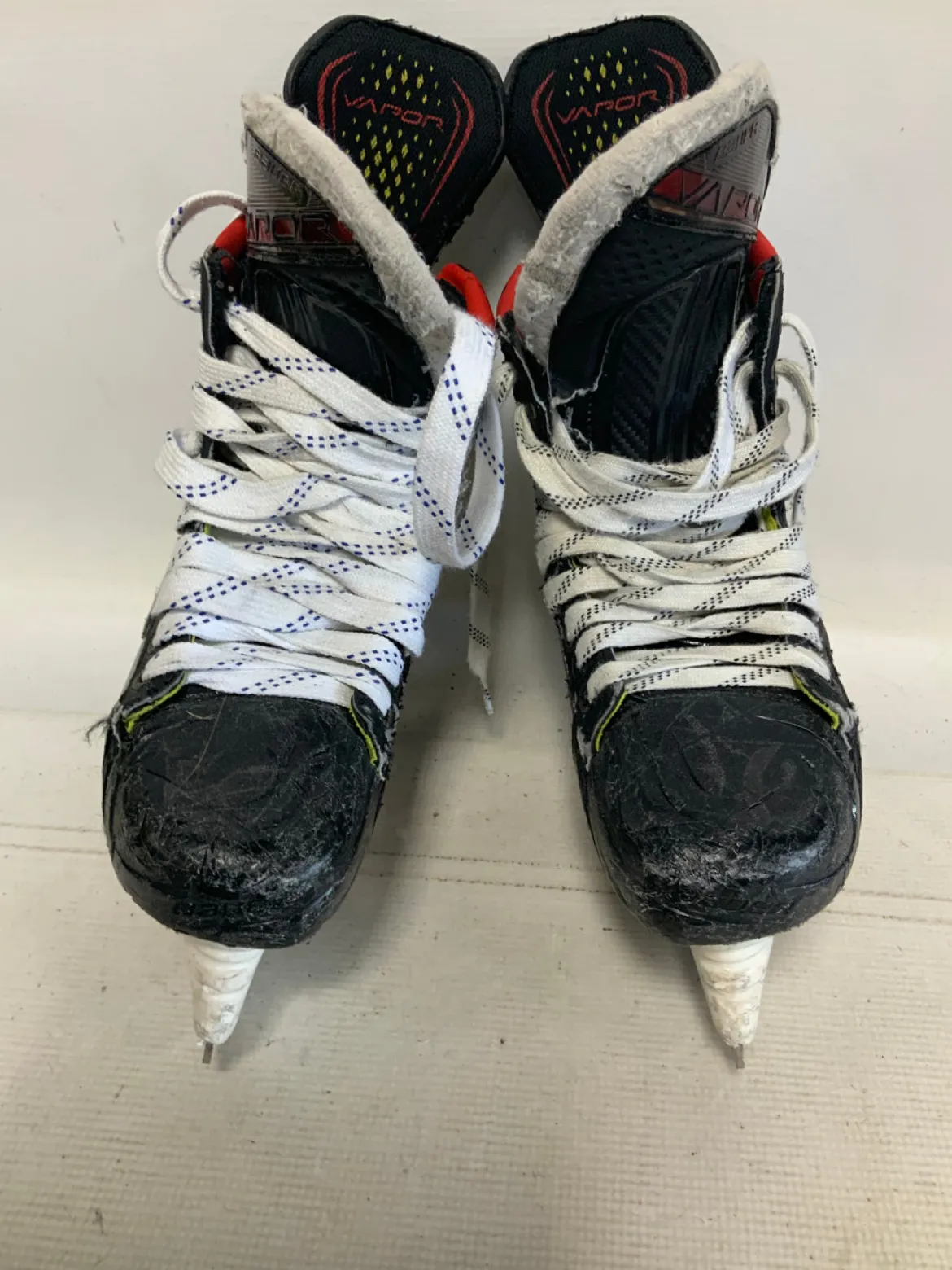 Used Bauer VAPOR 2X Senior Hockey Skate Senior 7