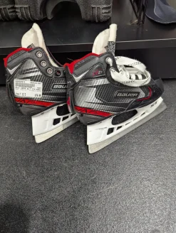 Used Bauer VAPOR X2.7 YTH GOALIE SKATES Youth Goalie Skate Youth 12.5