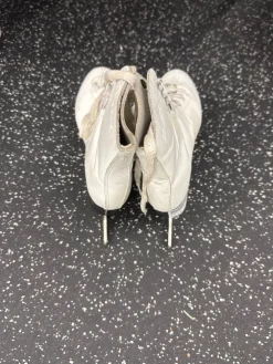 Used Bauer WomensFigure Skate White Senior 7