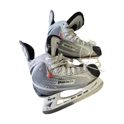 Used Bauer X30 JUNIOR SKATES Junior Hockey Skate Junior 03.5