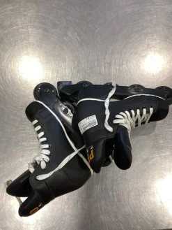 Used Bladerunner PRO PUCK Roller Hockey Skates Black Youth 06.0