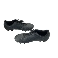 Used Brava Soccer Cleats Black Youth 06.0