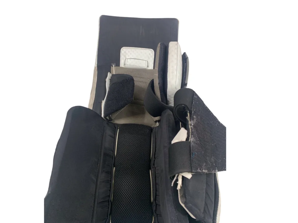 Used Brians G-NETIK X5 Goalie Leg Pads Junior White 28+1”