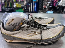 Used Brooks Adult Top Grey MD