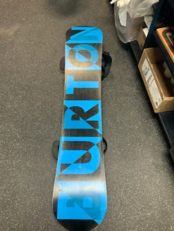 Used Burton CLASH 55 Mens Board/Bindings Royal Blue 155 cm